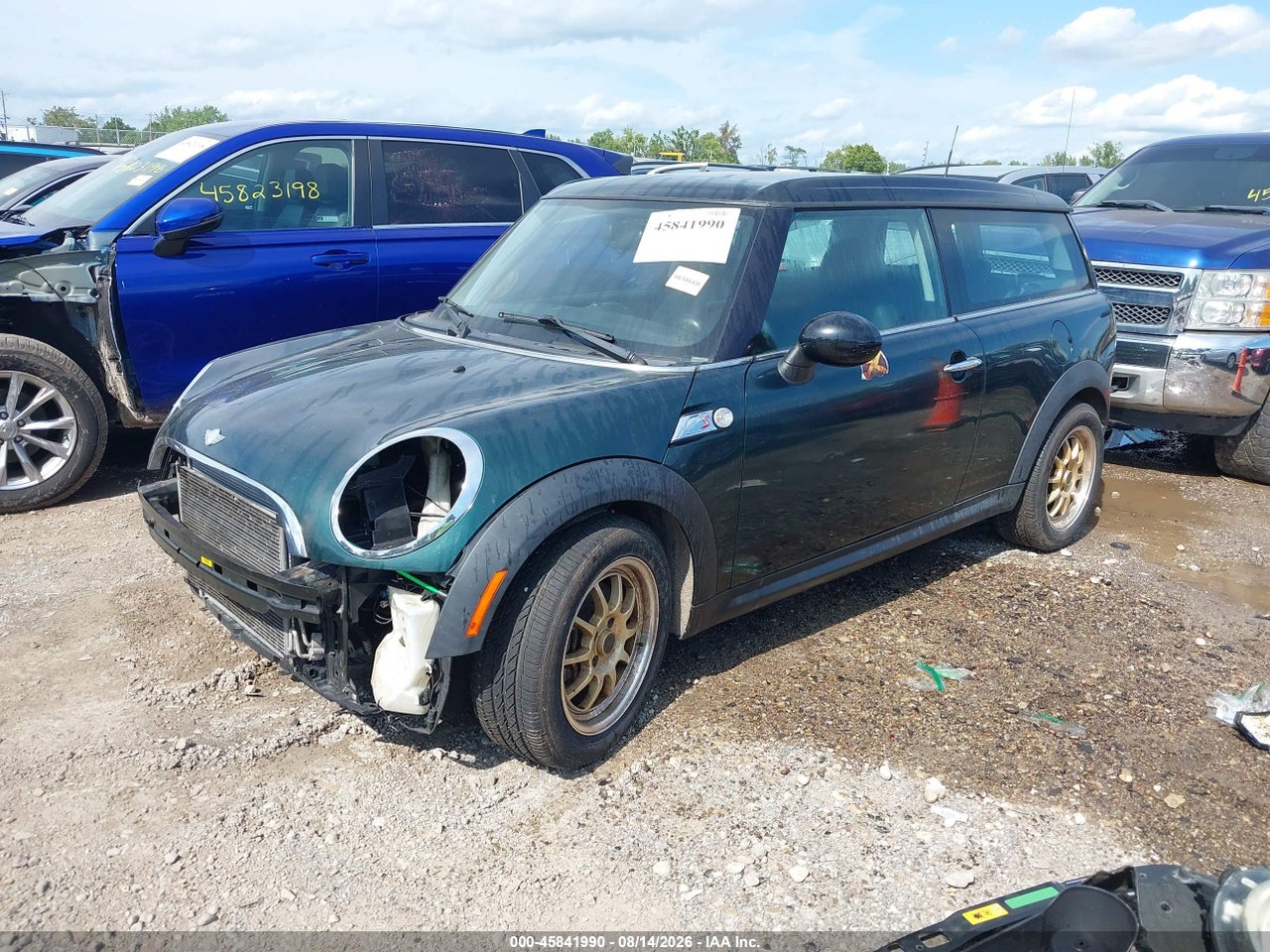 2010 MINI COOPER CLUBMAN · 2/11