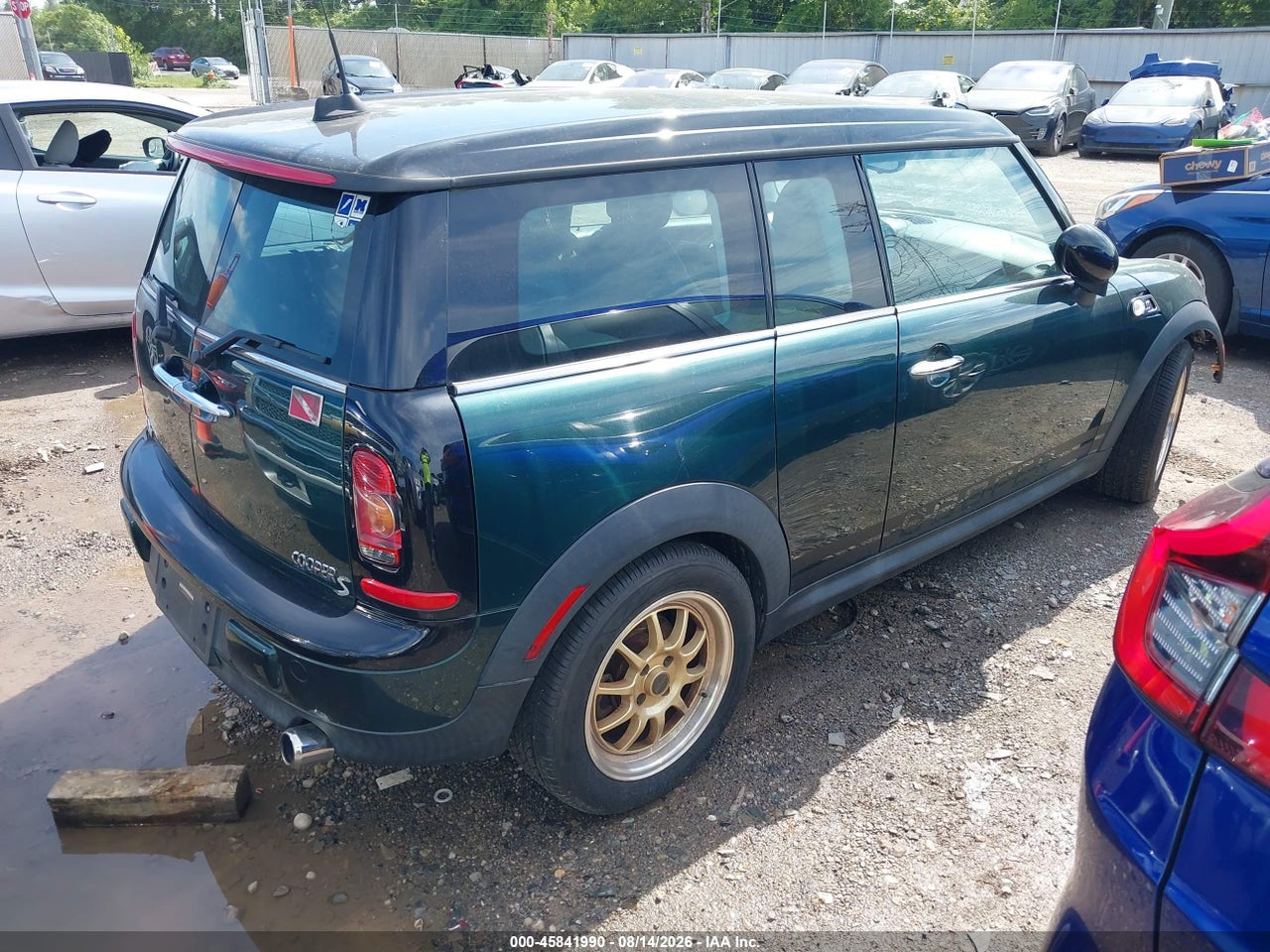 2010 MINI COOPER CLUBMAN · 4/11