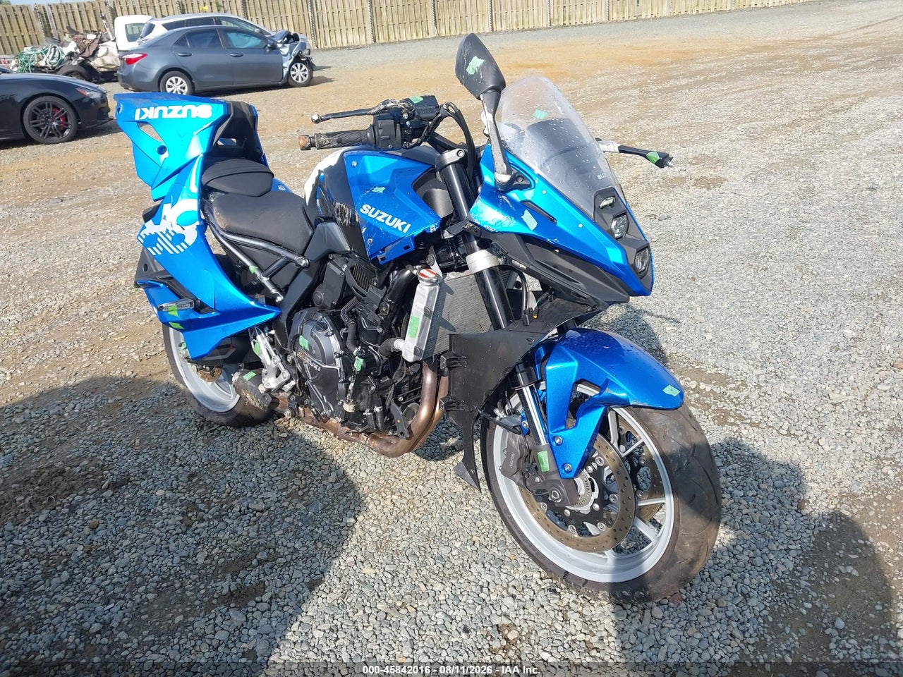 JS1EM13B2R7****** · 2024 SUZUKI GSX800 F