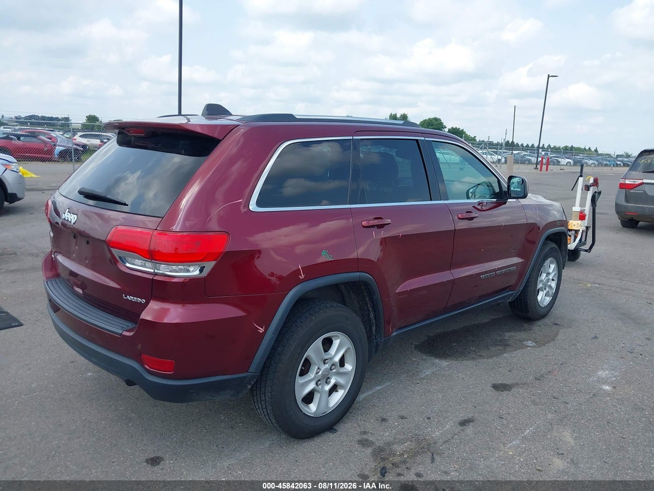 2017 JEEP GRAND CHEROKEE LAREDO · 4/11