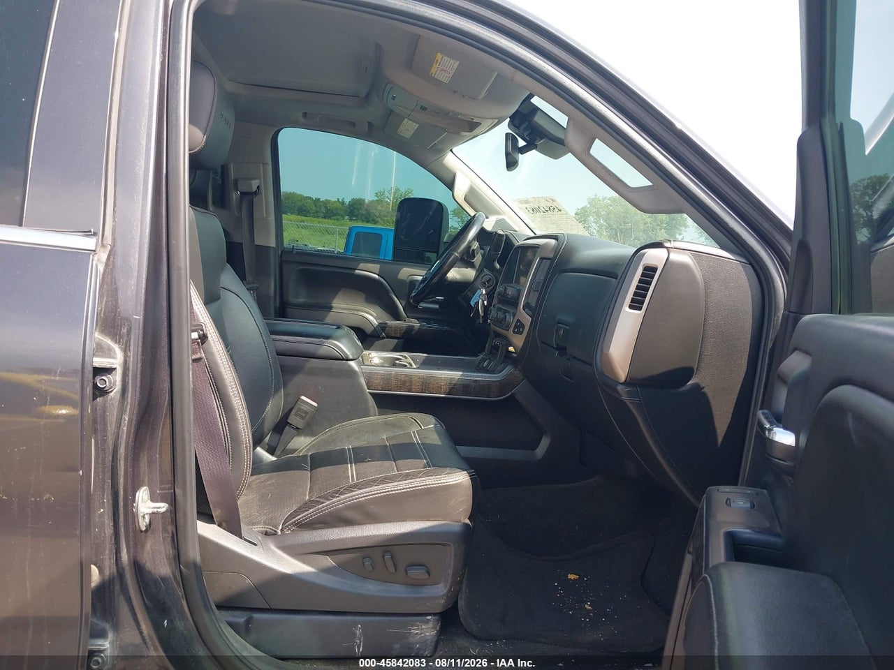 2015 GMC SIERRA 2500HD DENALI · 5/11