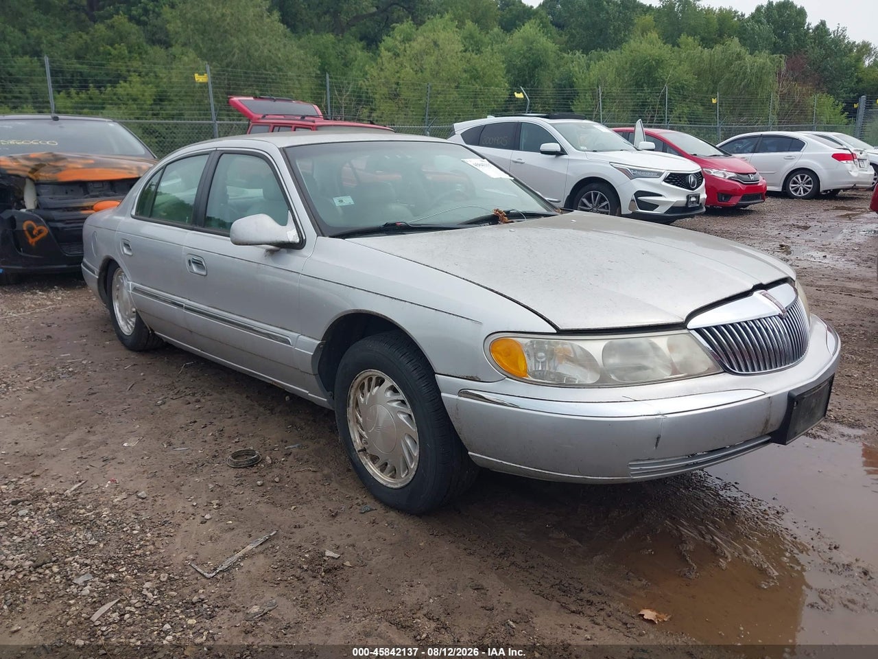1LNFM97V6WY****** · 1998 LINCOLN CONTINENTAL