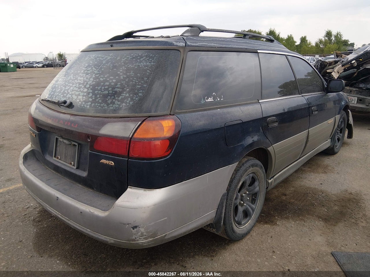 2001 SUBARU OUTBACK · 4/11