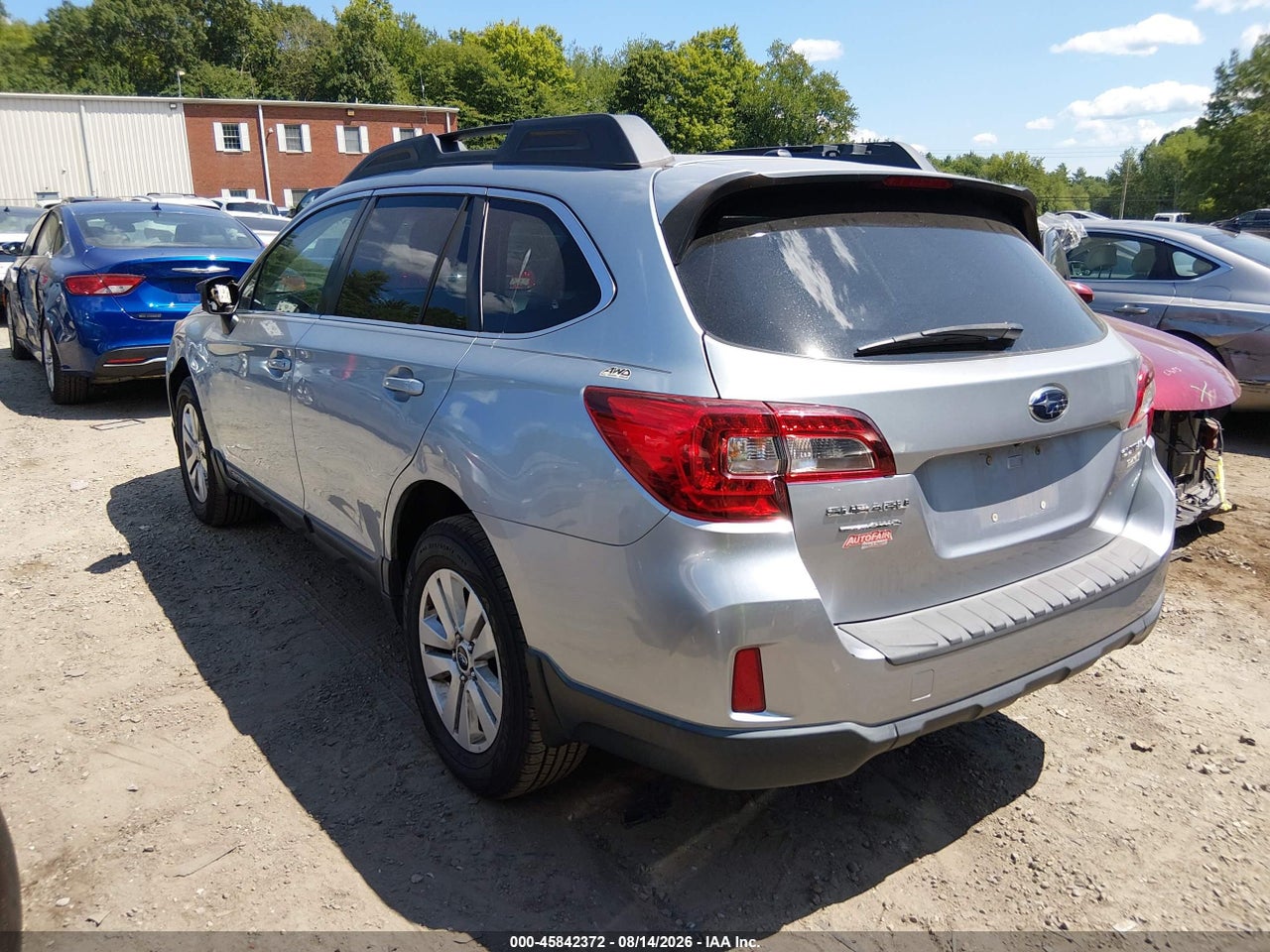 2015 SUBARU OUTBACK 2.5I PREMIUM · 3/11
