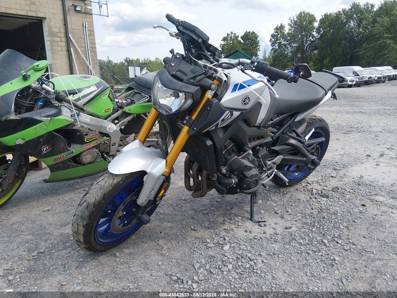 JYARN33EXFA****** · 2015 YAMAHA FZ09   · 2/11