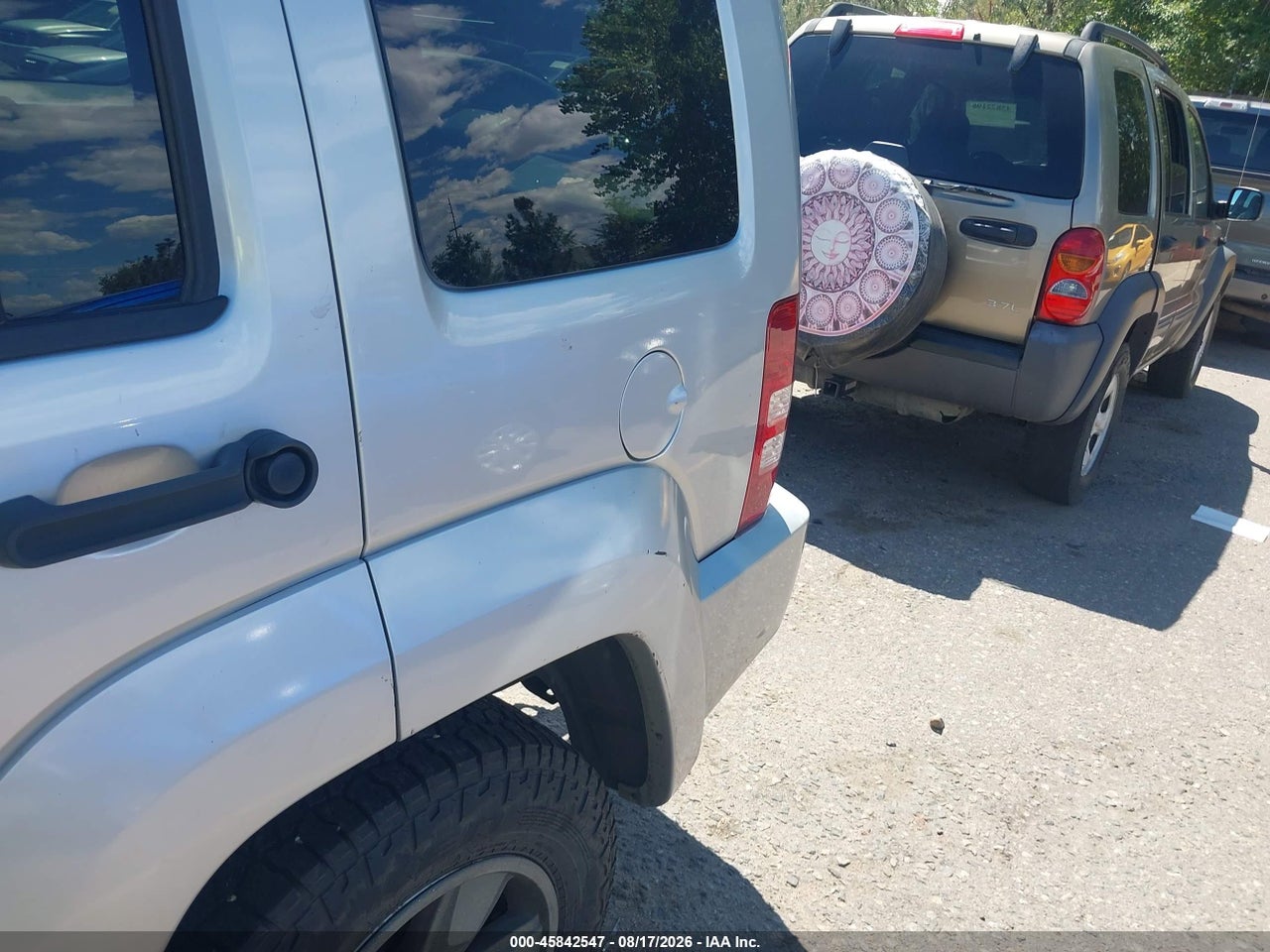 2009 JEEP LIBERTY SPORT · 6/11