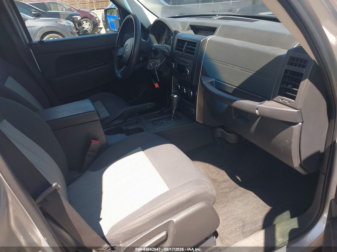 2009 JEEP LIBERTY SPORT · 5/11