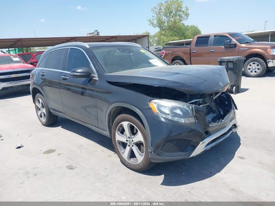 WDC0G4JB8KV****** · 2019 MERCEDES-BENZ GLC 300