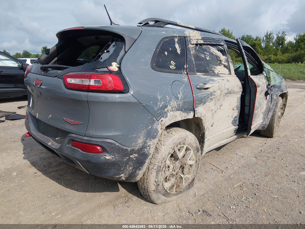 2015 JEEP CHEROKEE TRAILHAWK · 4/10
