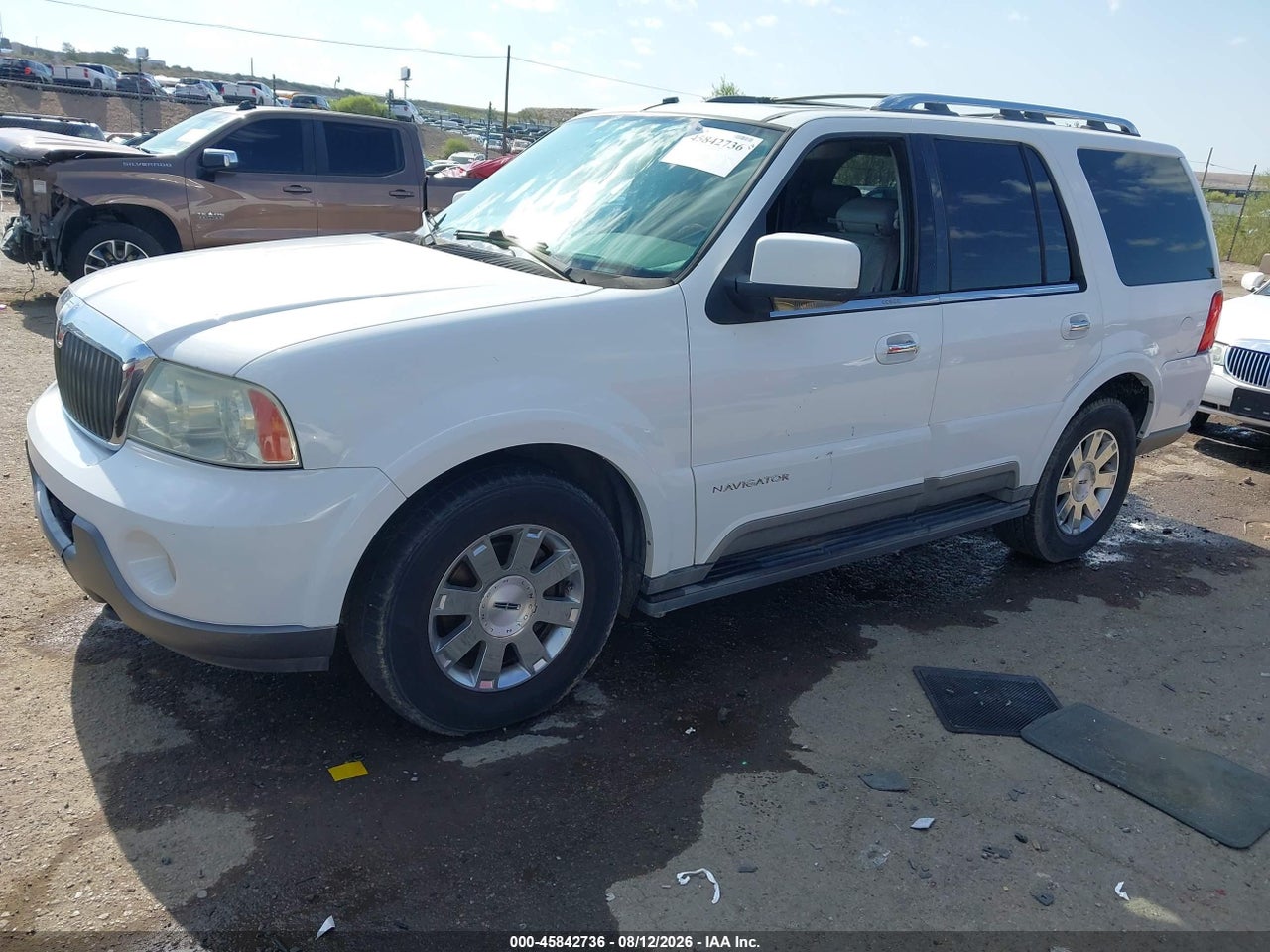 2004 LINCOLN NAVIGATOR   · 2/11