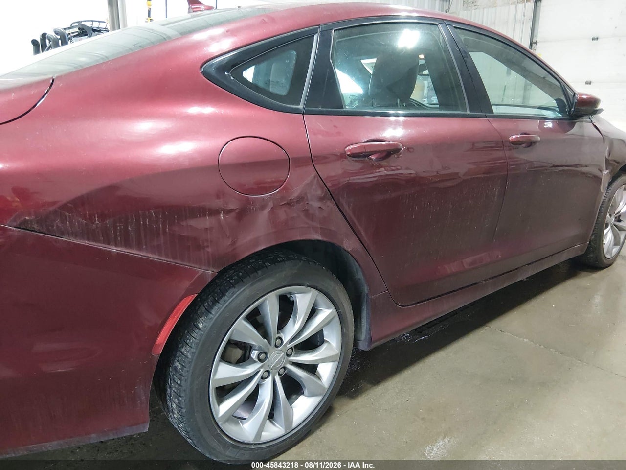 2015 CHRYSLER 200 S · 6/11