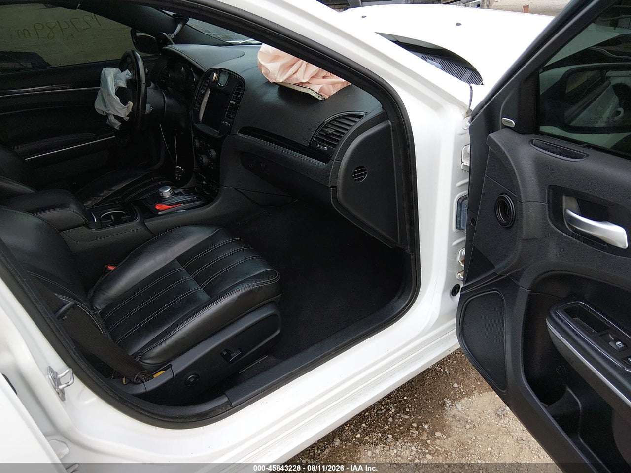 2019 CHRYSLER 300 300S · 5/11