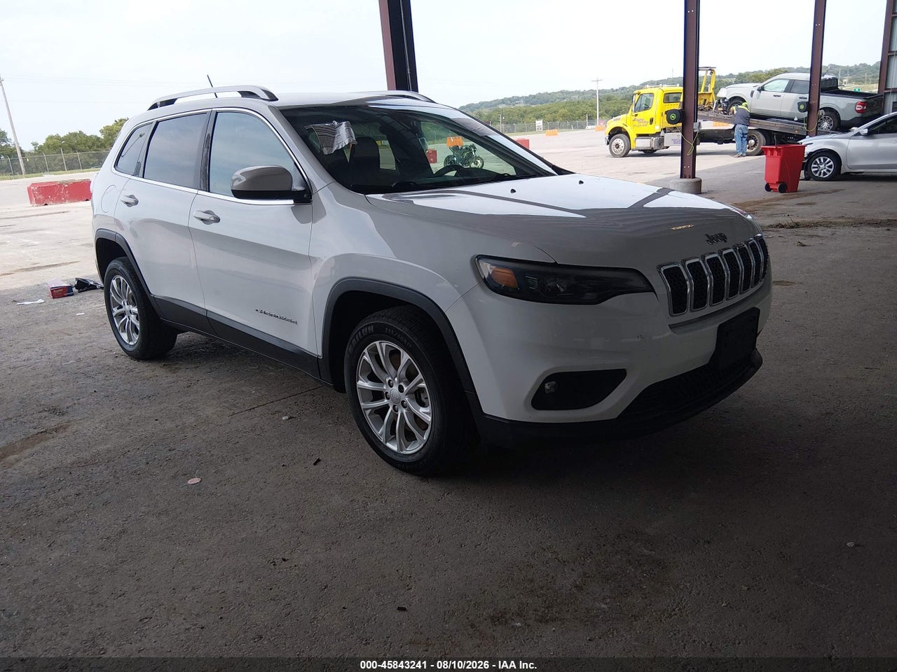 2019 JEEP CHEROKEE LATITUDE FWD