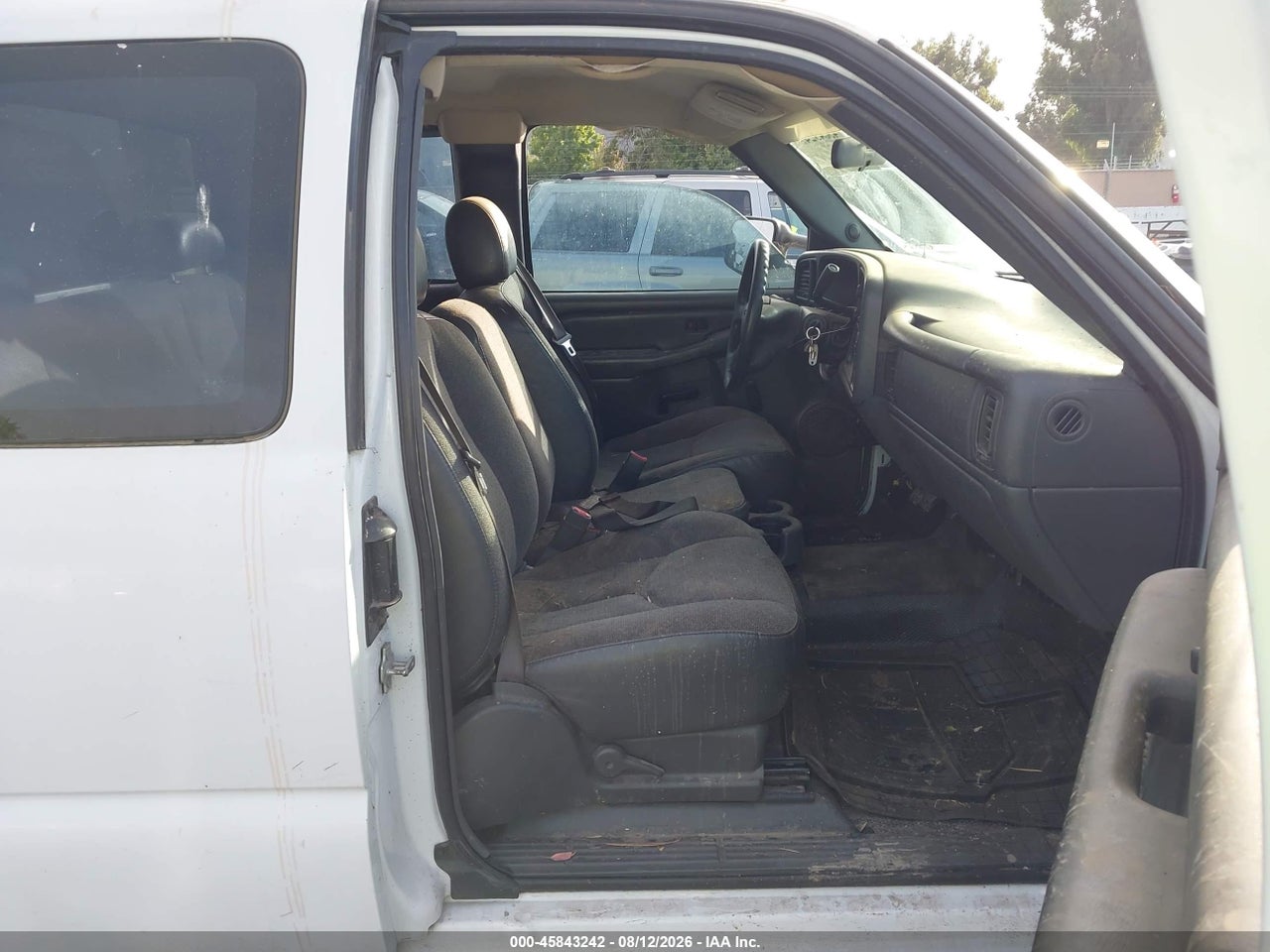 2005 GMC SIERRA 2500HD WORK TRUCK · 5/11