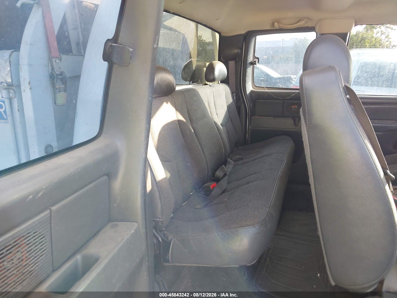2005 GMC SIERRA 2500HD WORK TRUCK · 8/11