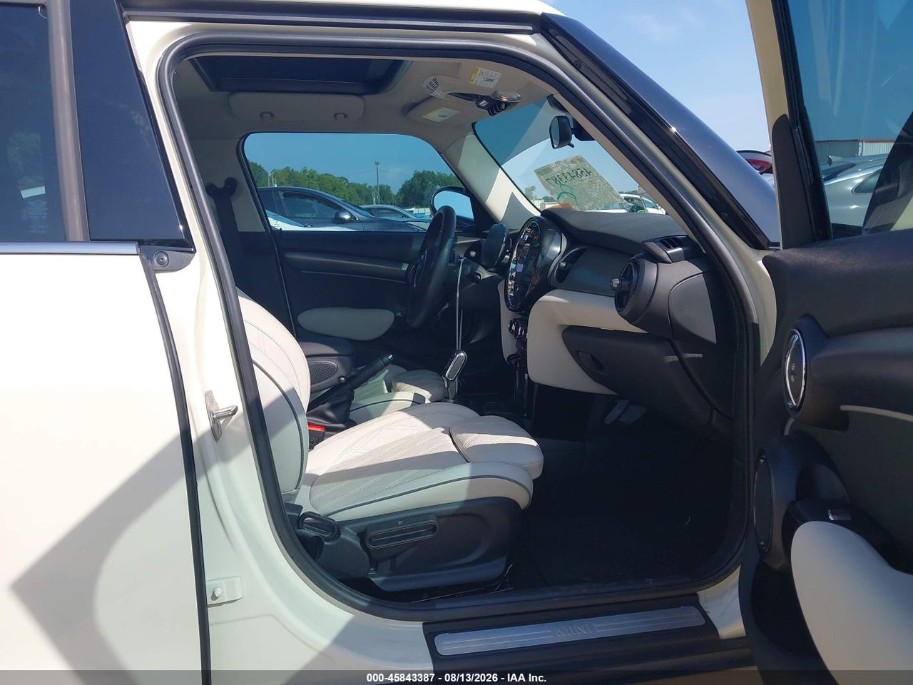 2023 MINI HARDTOP COOPER · 5/11