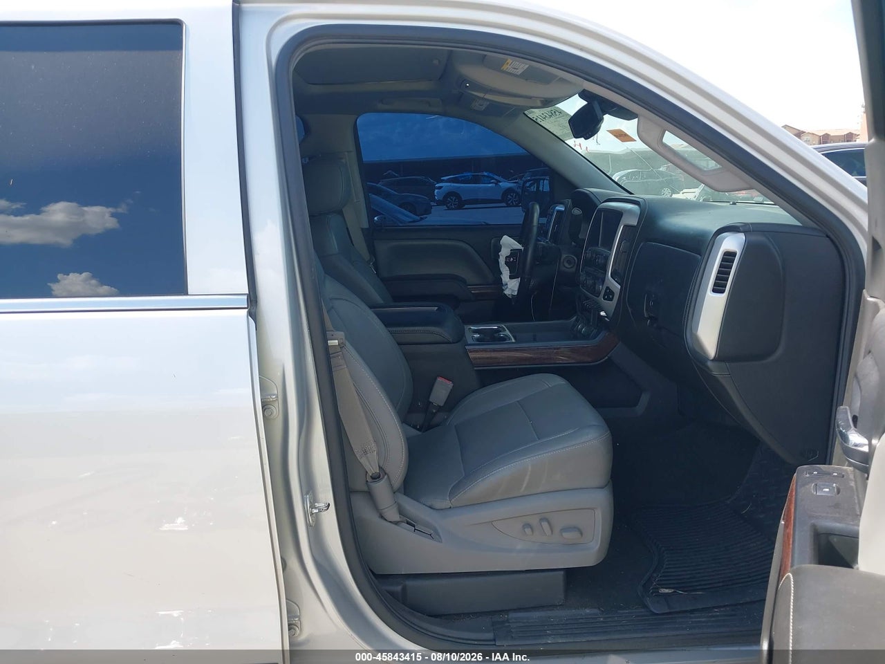 2015 GMC SIERRA 1500 SLT · 5/11