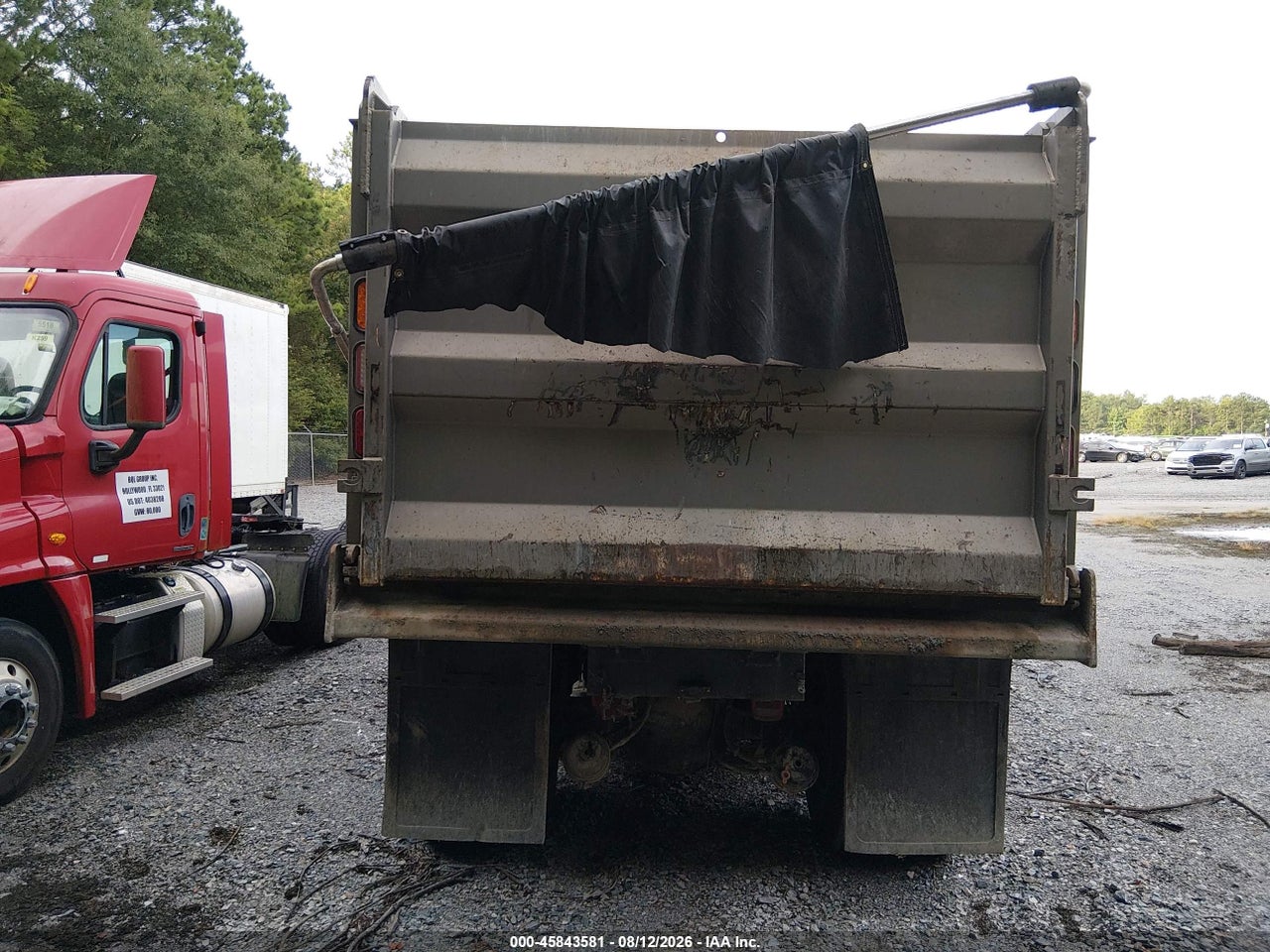 4V5KC9GG74N****** · 2004 VOLVO VHD · 8/10