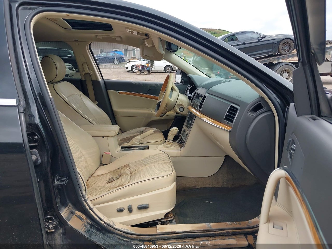 2011 LINCOLN MKZ · 5/11