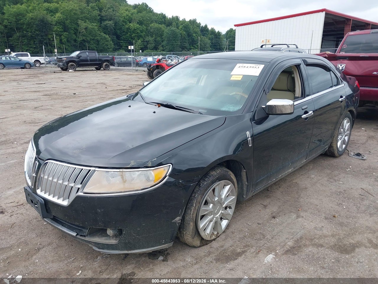 2011 LINCOLN MKZ · 2/11