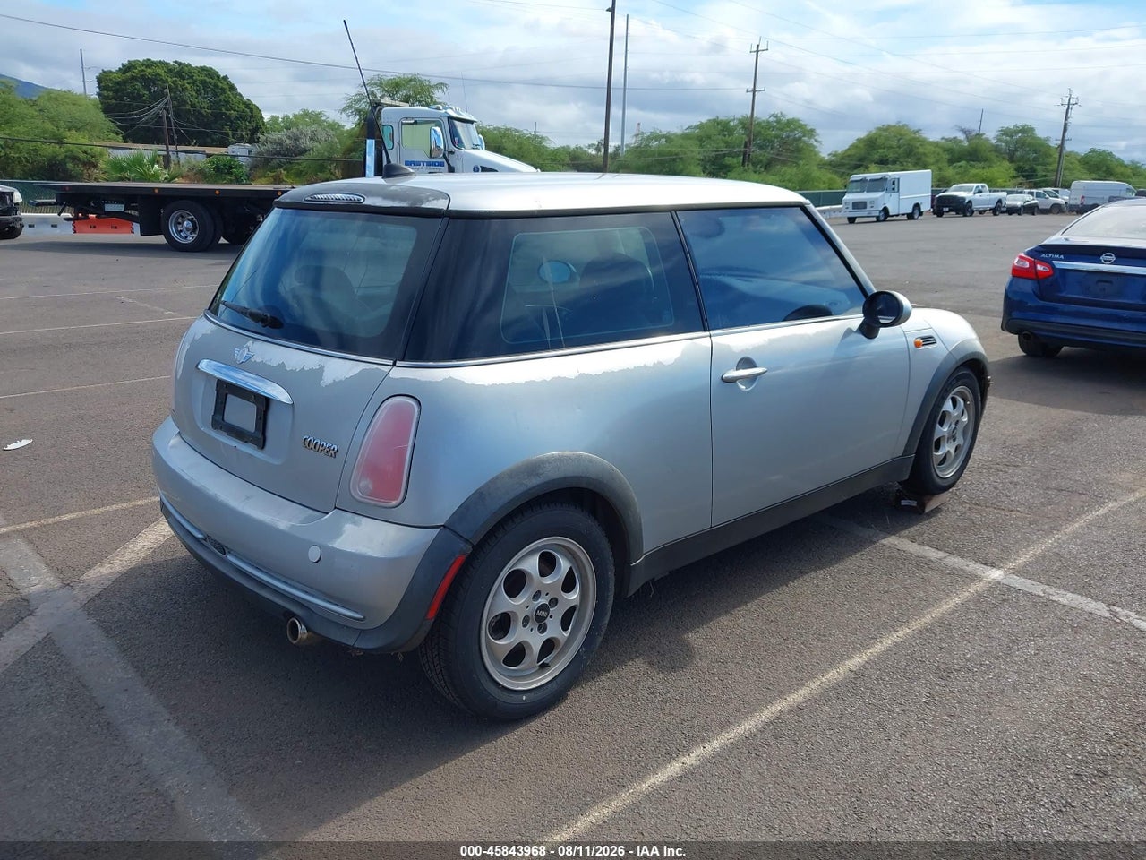 2005 MINI COOPER · 4/11