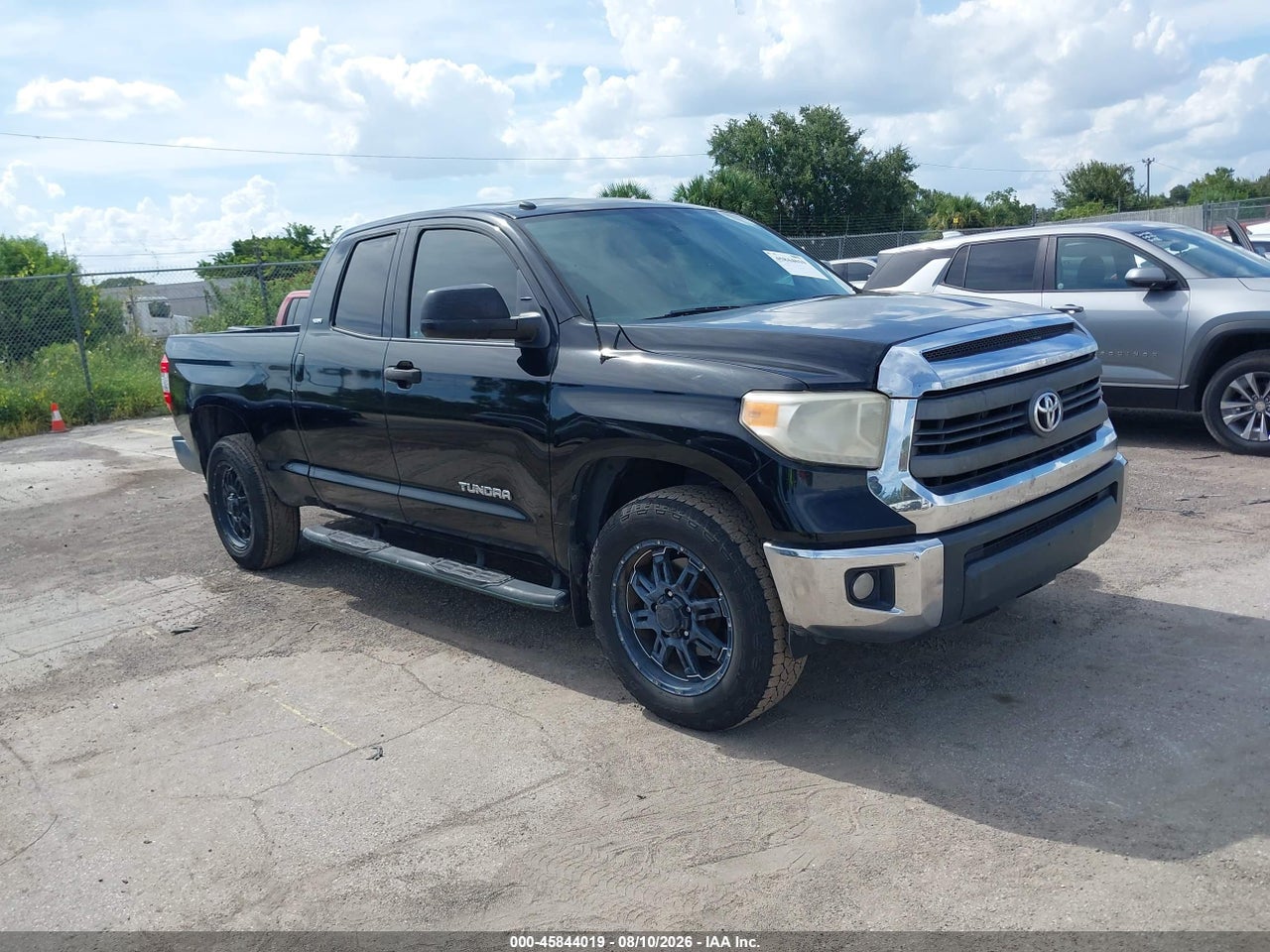 5TFRM5F19FX****** · 2015 TOYOTA TUNDRA SR5 4.6L V8