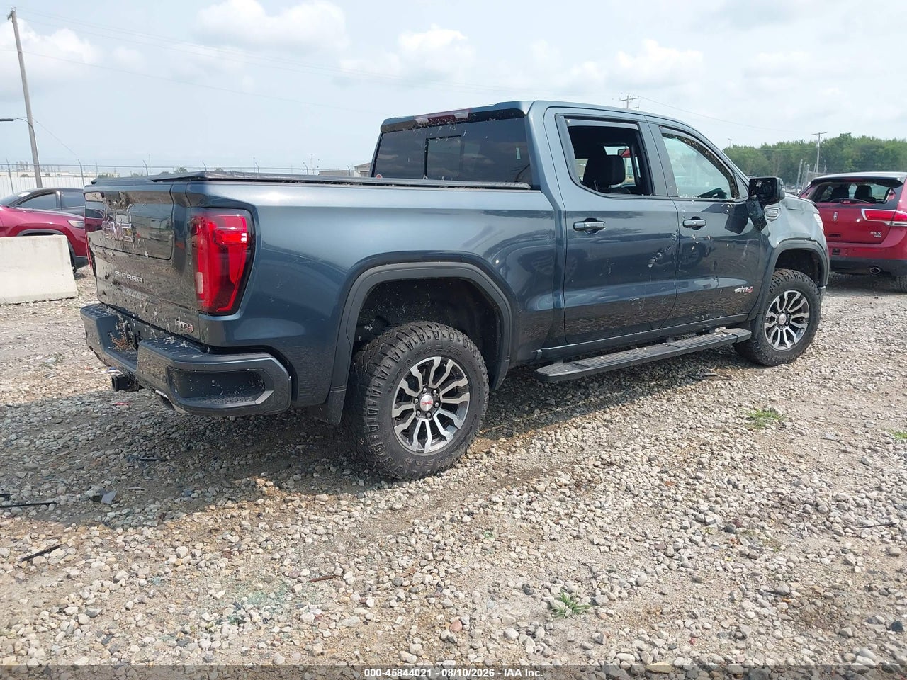 2020 GMC SIERRA 1500 4WD  SHORT BOX AT4 · 4/11