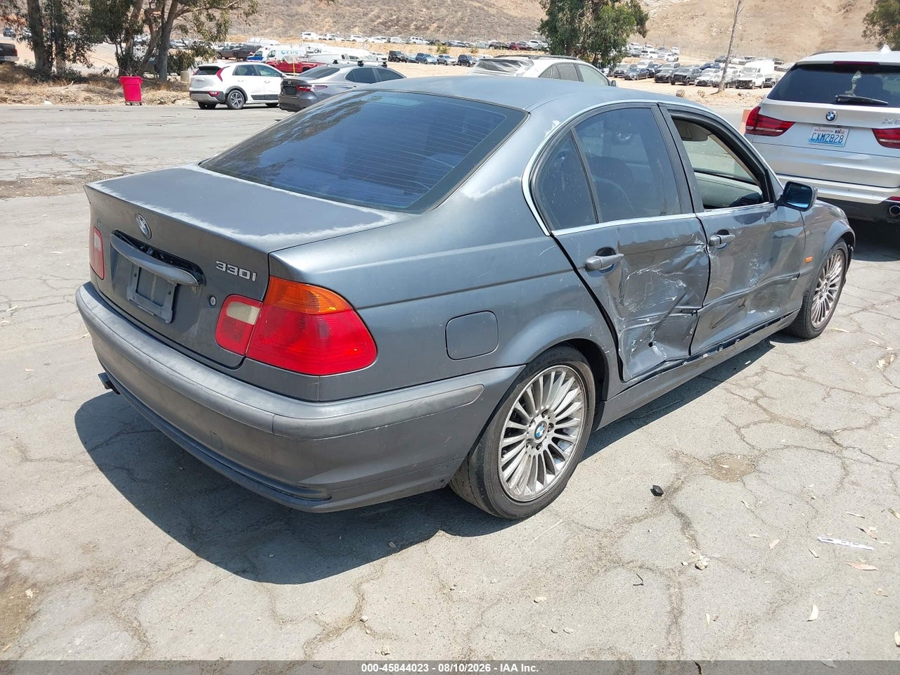2001 BMW 330I · 4/11