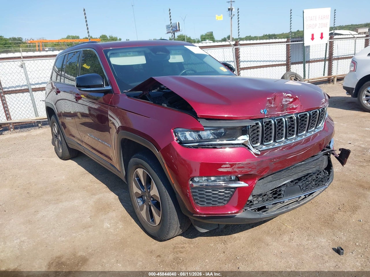 1C4RJYB62PC****** · 2023 JEEP GRAND CHEROKEE 4XE
