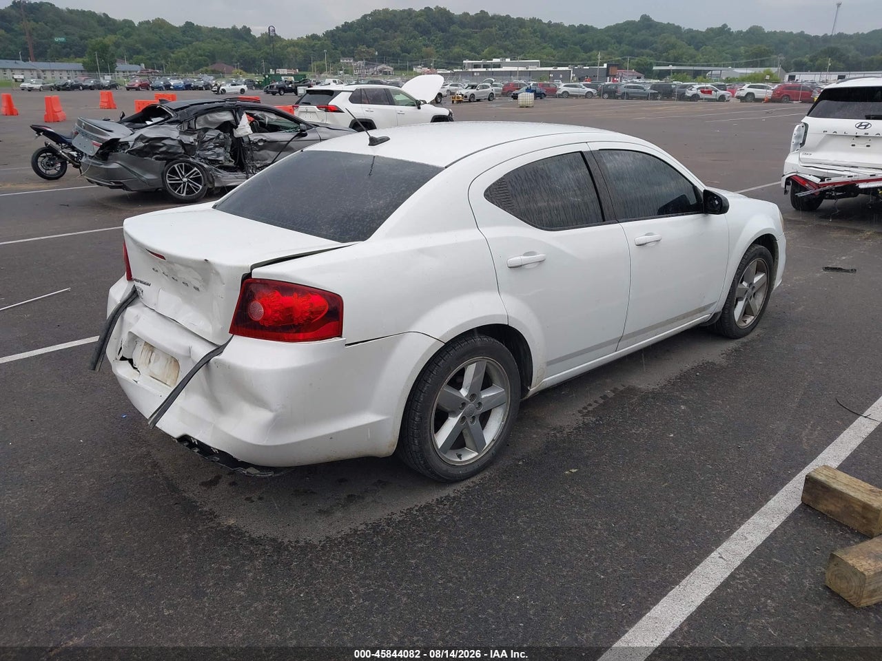 2013 DODGE AVENGER SE · 4/11
