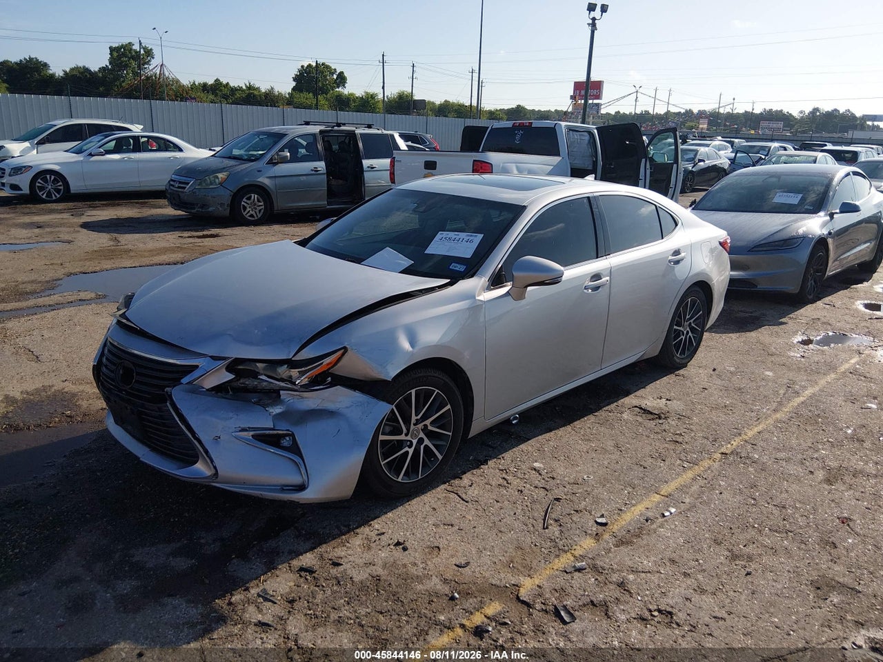 2016 LEXUS ES 350 · 2/11