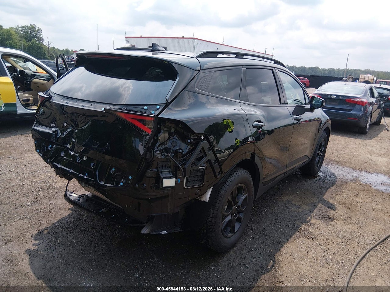2025 KIA SPORTAGE X-PRO · 4/11
