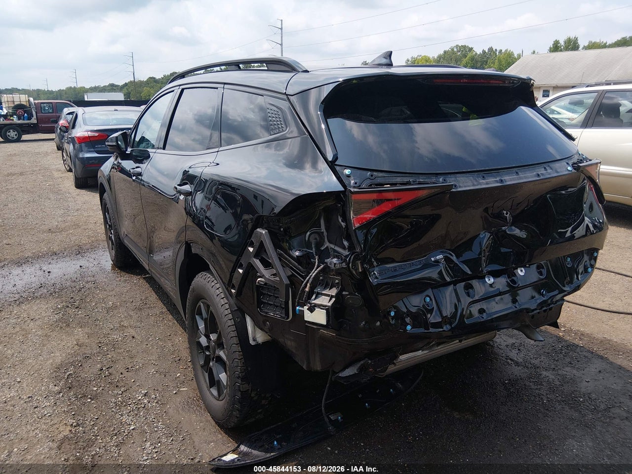 2025 KIA SPORTAGE X-PRO · 3/11