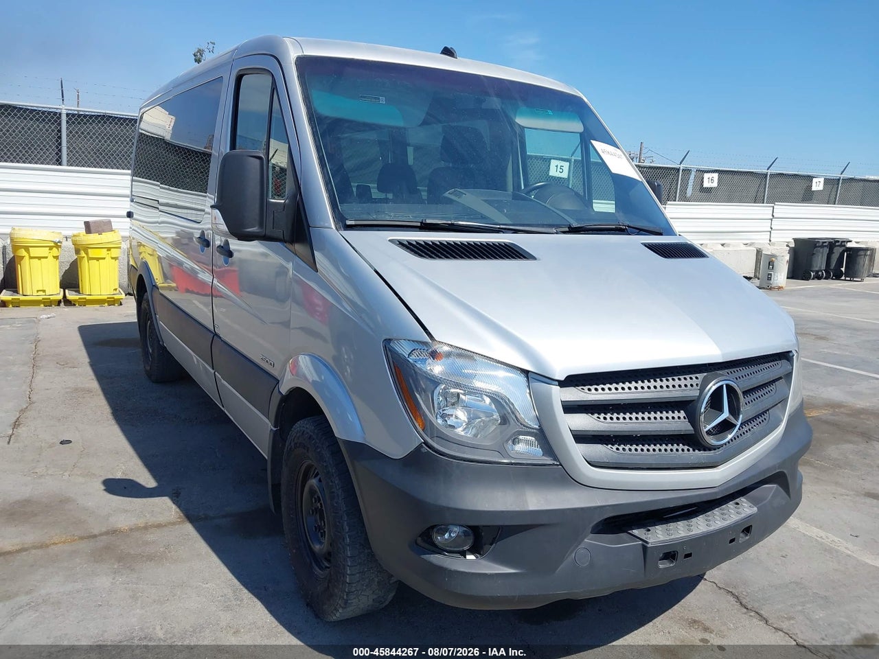 2016 MERCEDES-BENZ SPRINTER 2500 NORMAL ROOF · 6/11