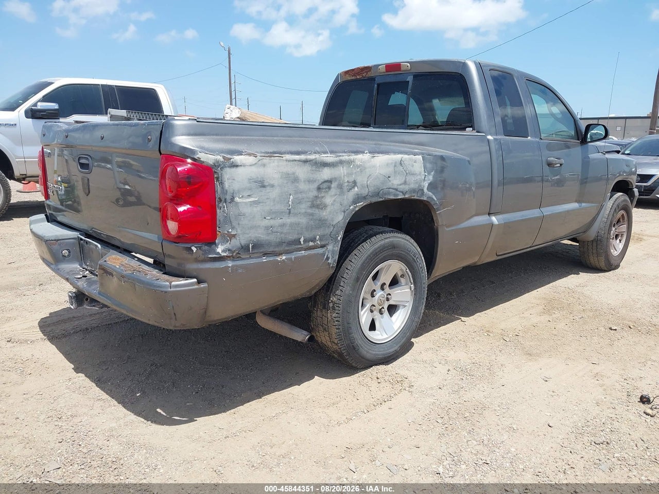 2008 DODGE DAKOTA SLT · 4/11