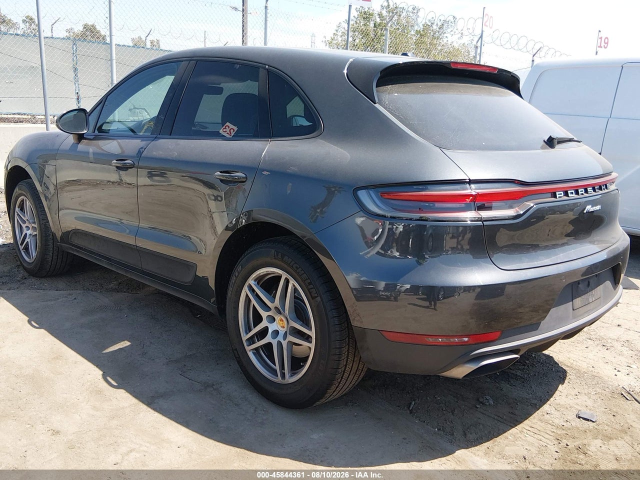 2020 PORSCHE MACAN · 3/11
