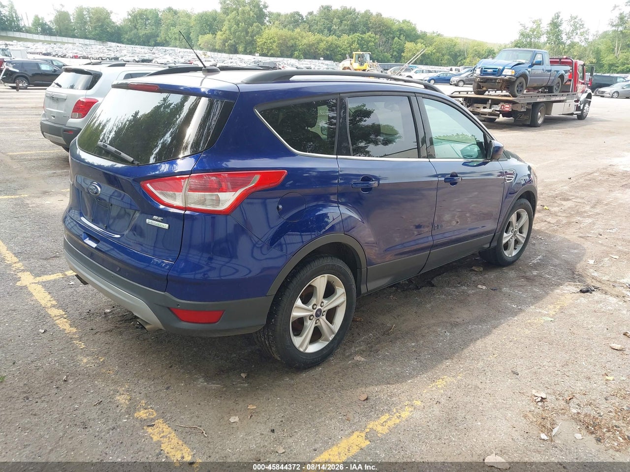2014 FORD ESCAPE SE · 4/11