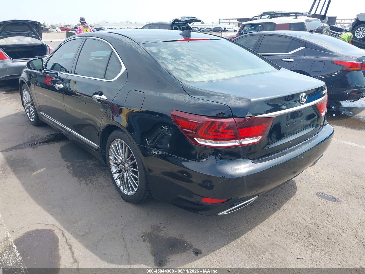 2014 LEXUS LS 460 · 3/11