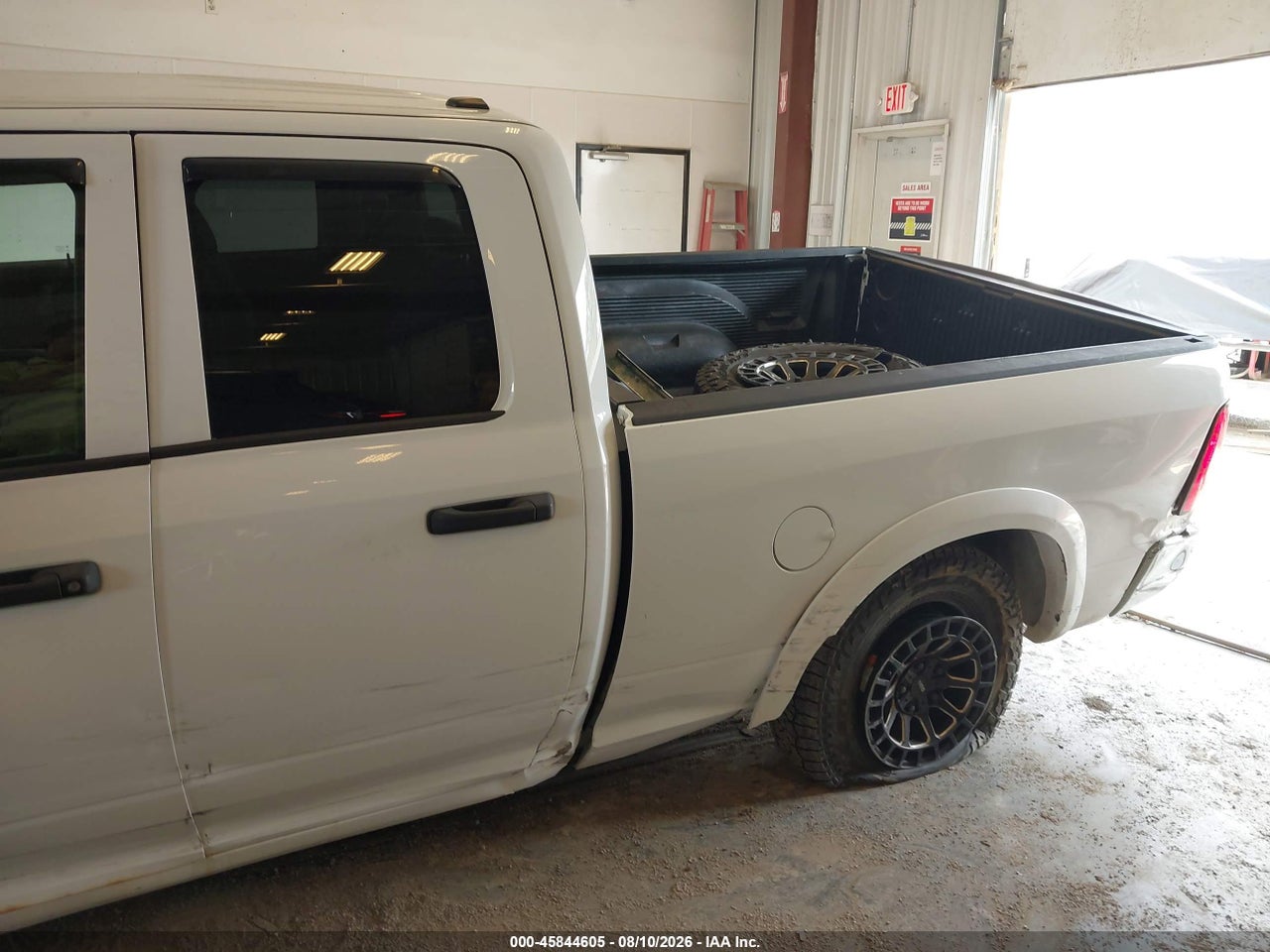 2013 RAM 1500 ST · 6/11