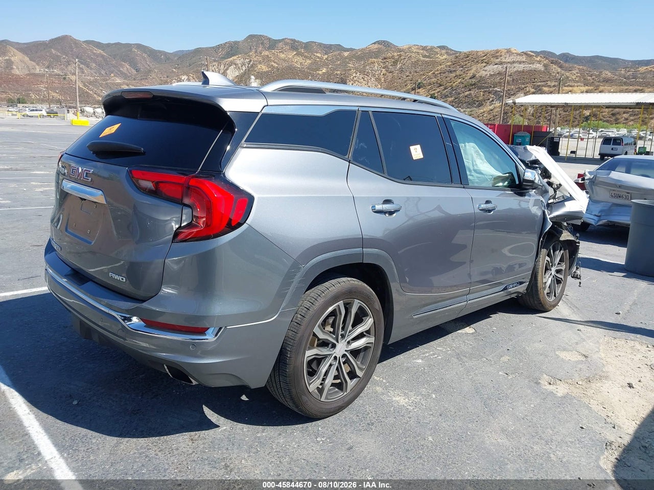 2020 GMC TERRAIN AWD DENALI · 4/10