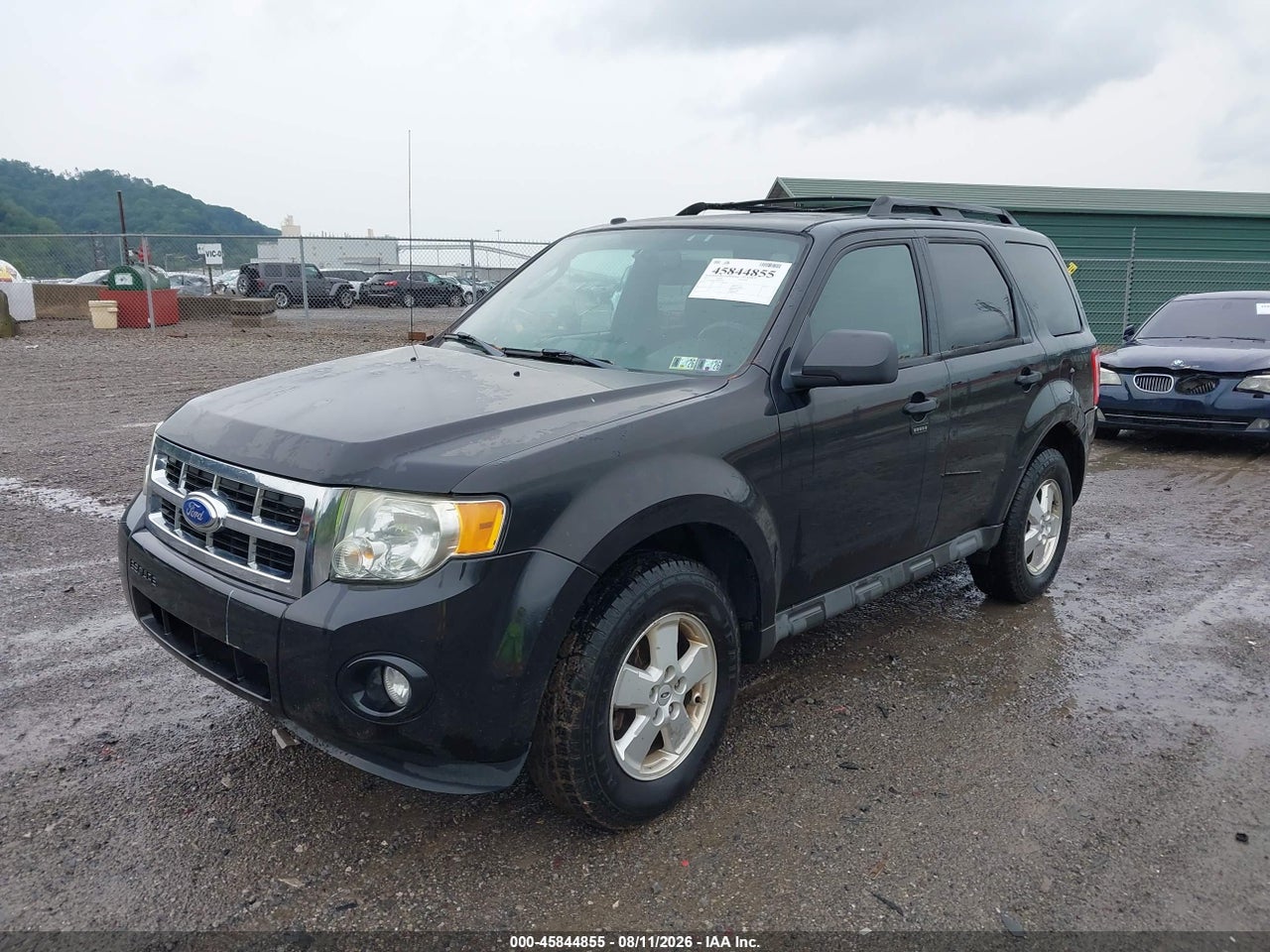 2011 FORD ESCAPE XLT · 2/11