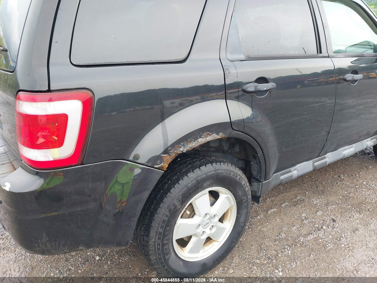 2011 FORD ESCAPE XLT · 6/11