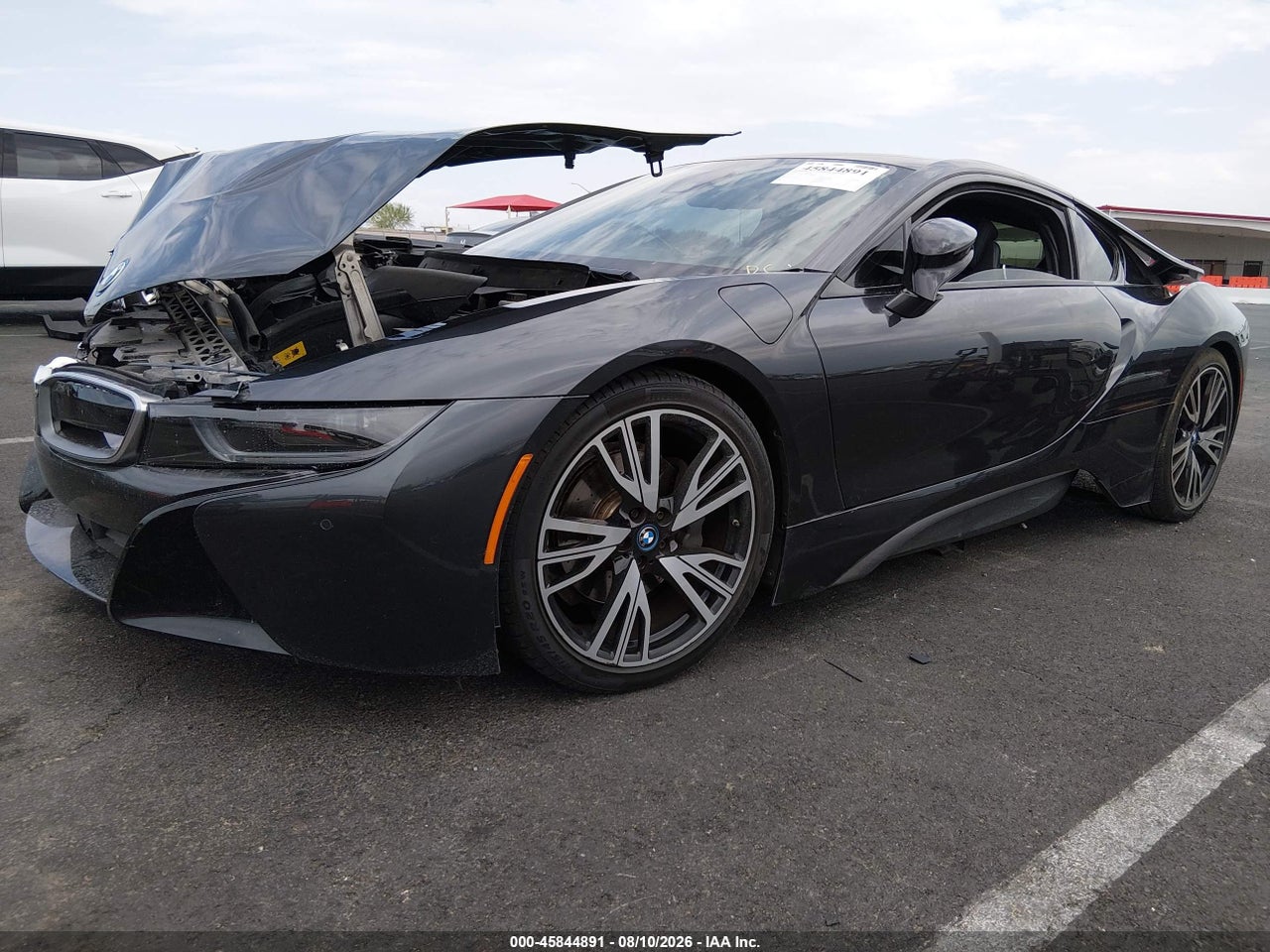 2016 BMW I8 · 2/11