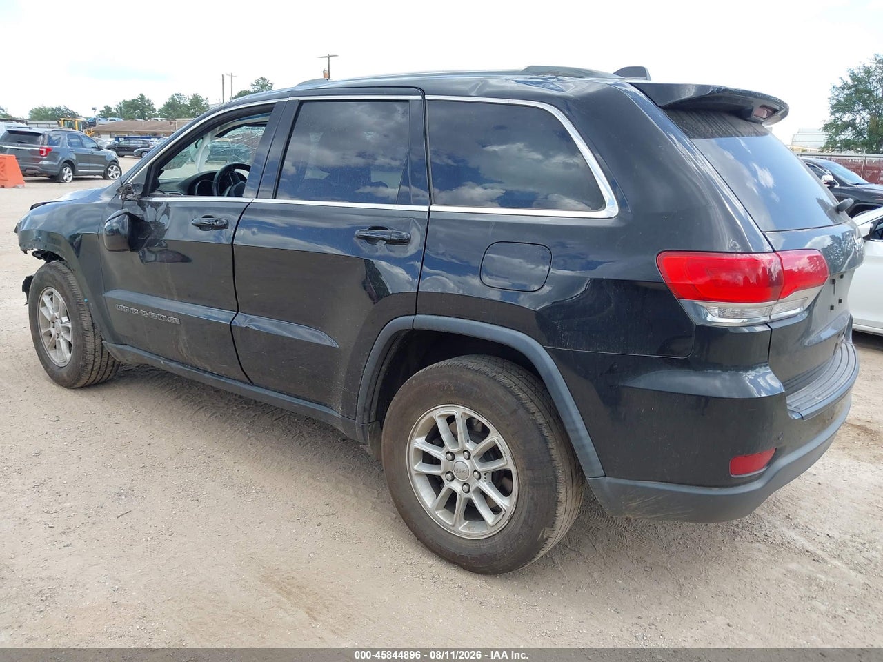 2019 JEEP GRAND CHEROKEE LAREDO E 4X2 · 3/11