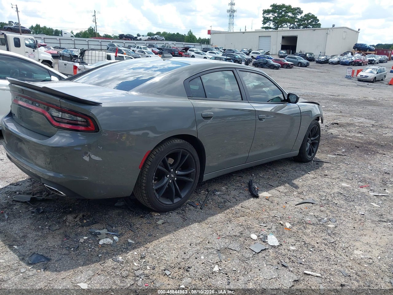 2017 DODGE CHARGER SXT RWD · 4/10