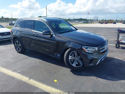 W1N0G8DB0MF****** · 2021 MERCEDES-BENZ GLC 300 SUV