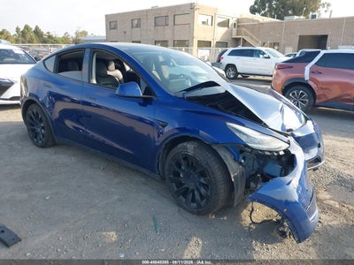 5YJYGDEE5LF****** · 2020 TESLA MODEL Y LONG RANGE DUAL MOTOR ALL-WHEEL DRIVE