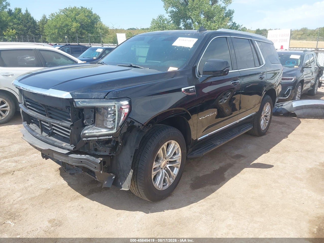 2022 GMC YUKON 2WD SLT · 2/11