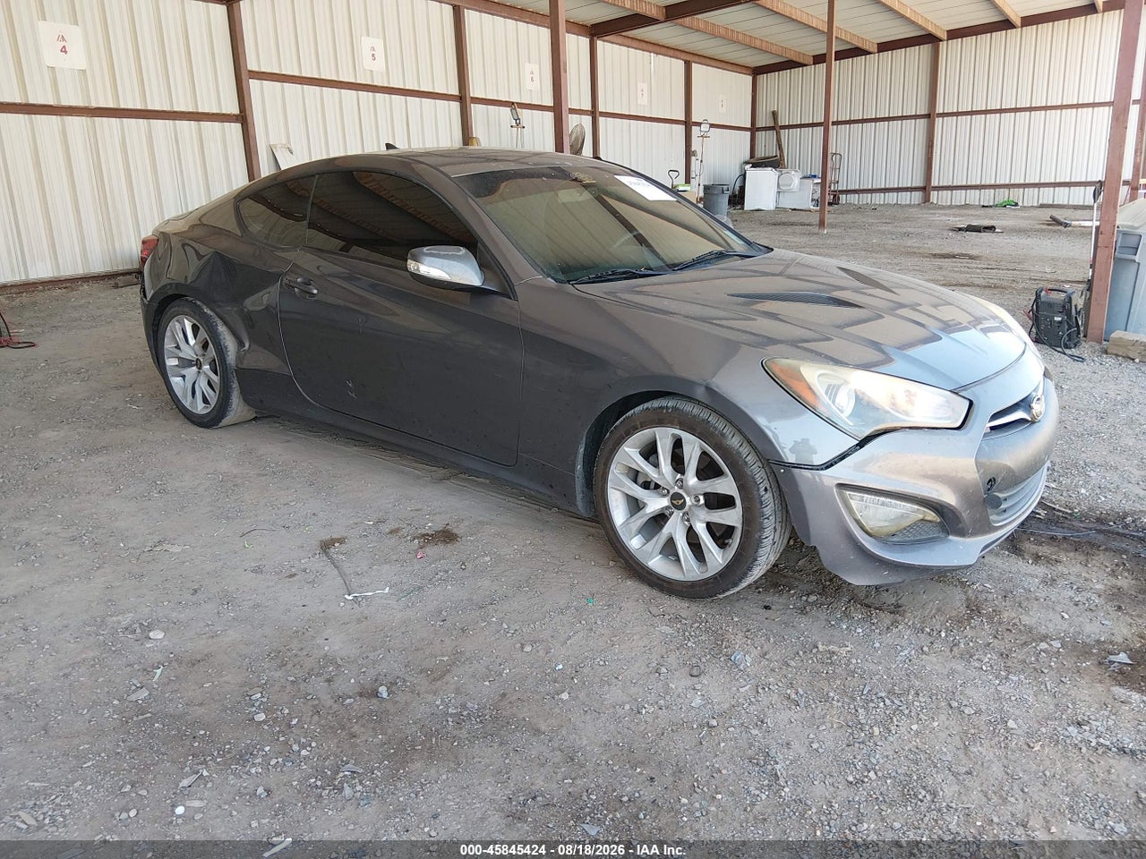 KMHHU6KJ0DU****** · 2013 HYUNDAI GENESIS 3.8 GRAND TOURING