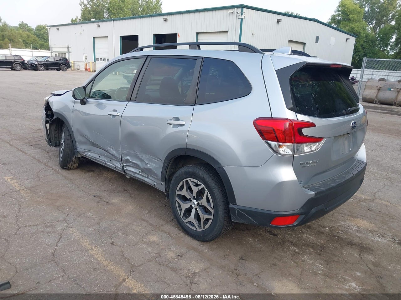 2021 SUBARU FORESTER PREMIUM · 3/11